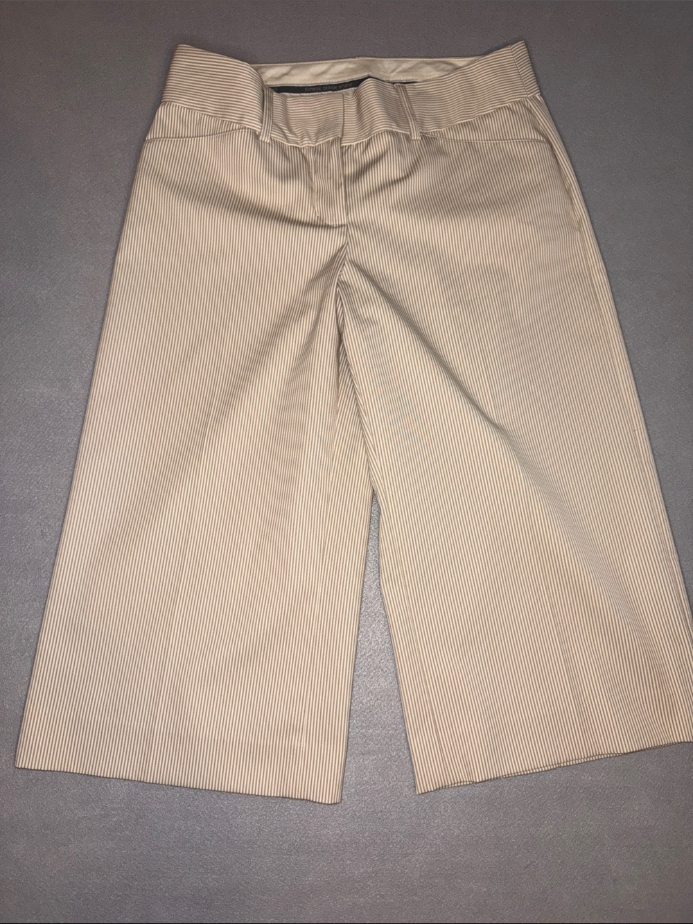 Express Design Studio Women's Cream Beige Striped Cropped Wide Leg Dress Pants - Picture 5 of 9